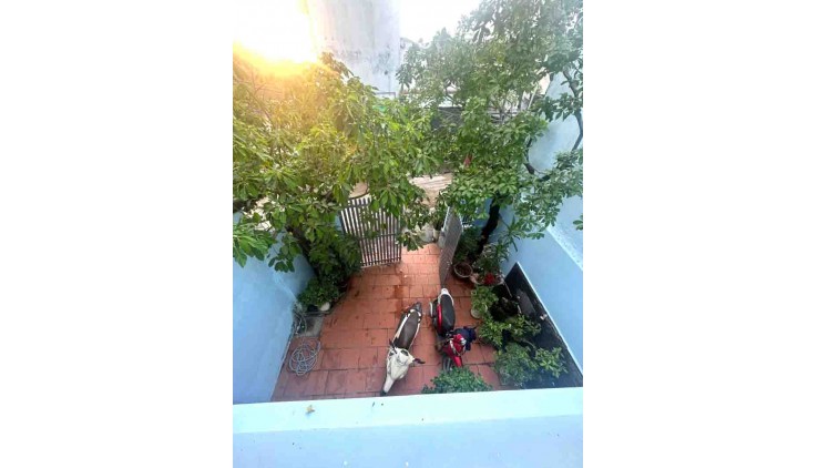 Ngộp Bán Gấp  nhà HẺM XE HƠI 2 TẦNG 150m2_6x25m 3PN chỉ Hơn 6 tỷ ~40tr.m2 Tăng Nhơn Phú B Q.9 Rẻ Quá Rẻ